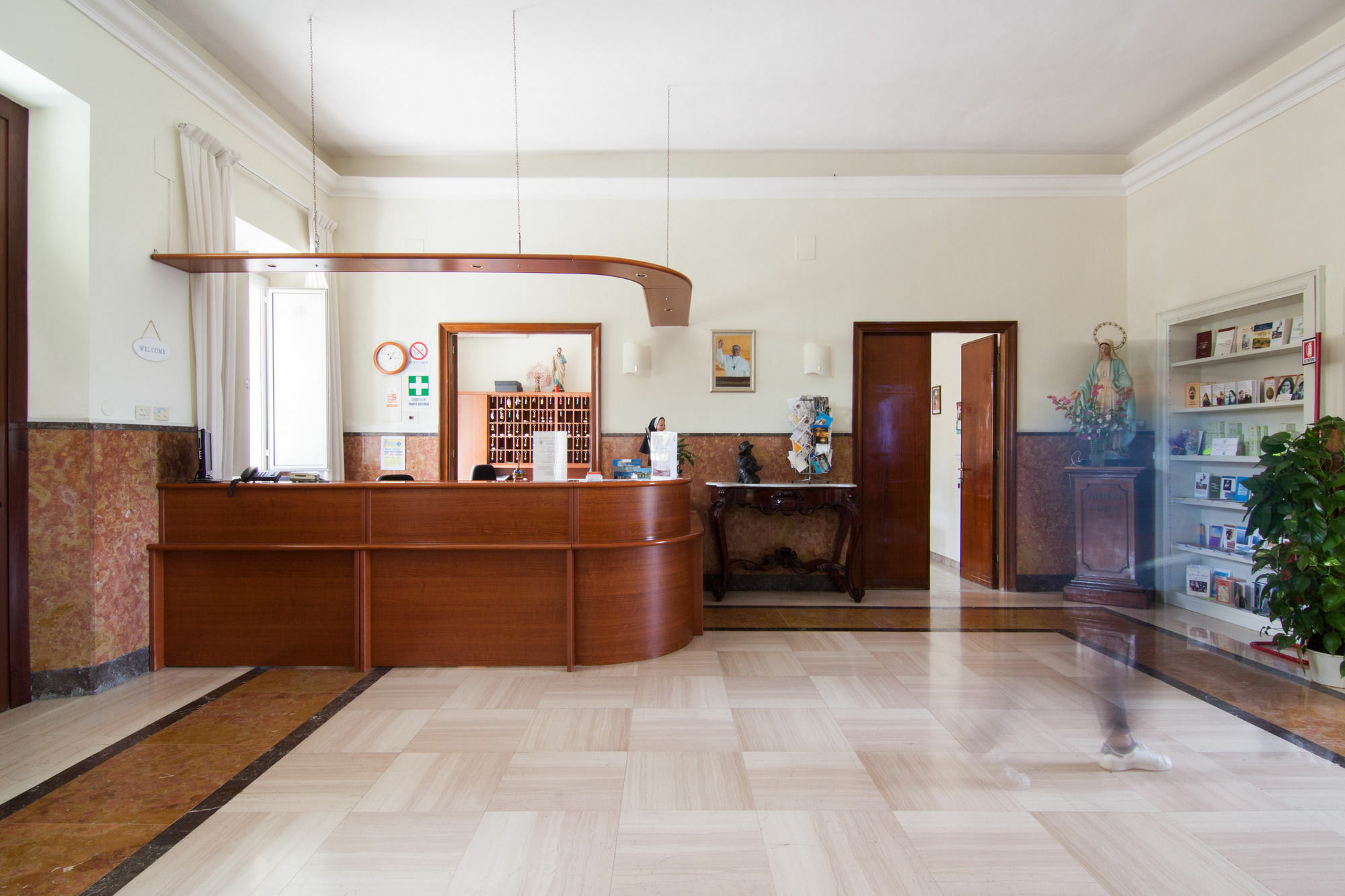 Ostello Villa Monte Mario Rome Exterior photo