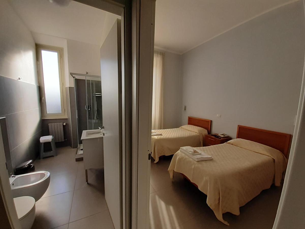 Ostello Villa Monte Mario Rome Exterior photo